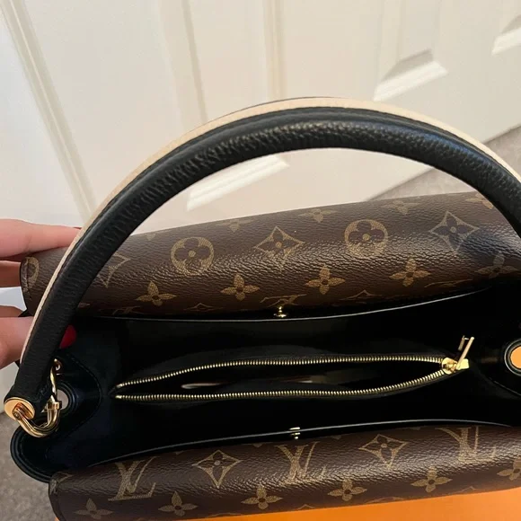LV bag - Picture 5 of 12